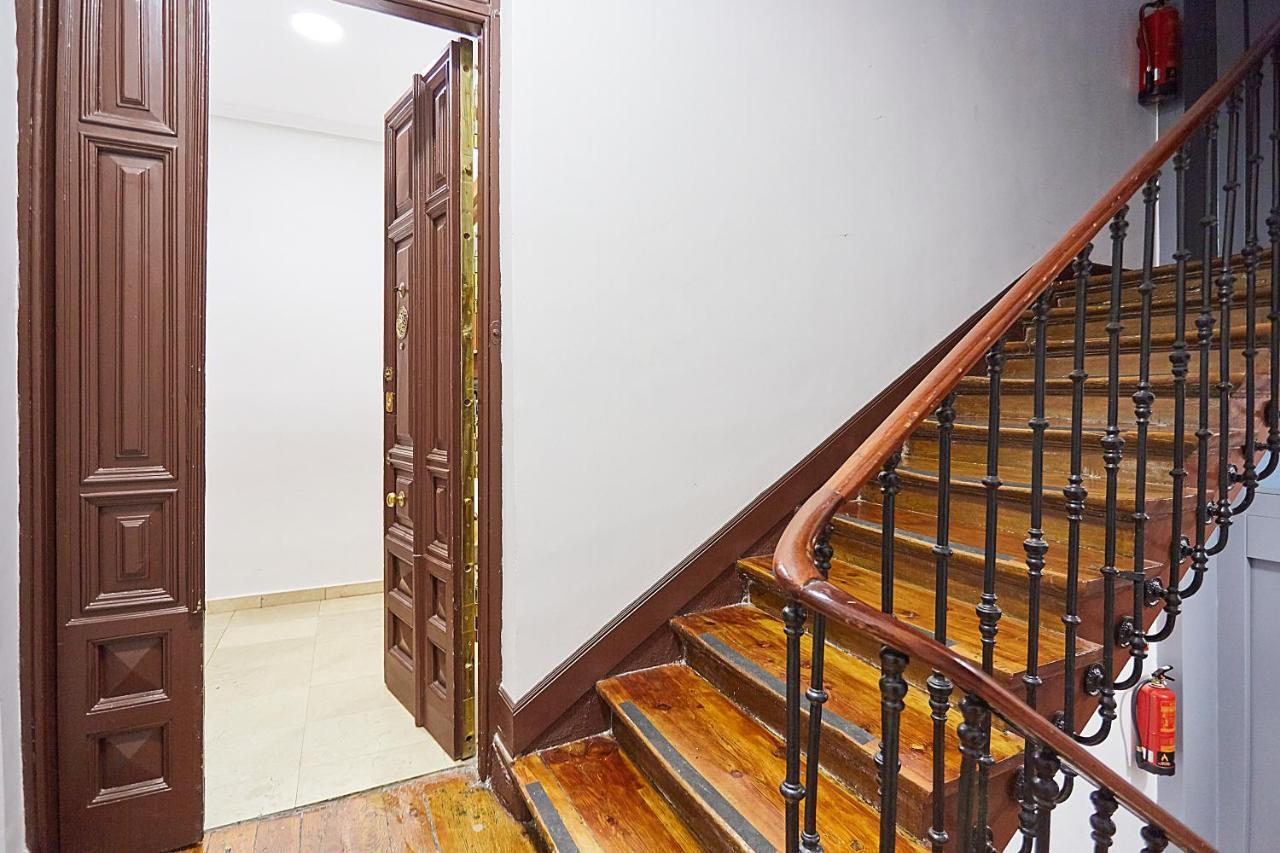 Leeways Apartment IX In Gran Via Madrid Bagian luar foto